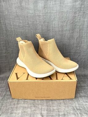Vivaia Urban Boot